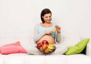 مخاطر النظام الغذائي الغني بالسكر خلال فترة الحمل
