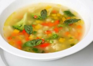 شوربات الخضروات - 4 أنواع تلائم جميع أفراد العائلة