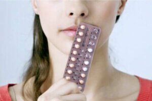 الآثار الجانبية لوسائل منع الحمل