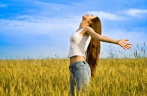 عادات حب الذات التي تحتاج كل امرأة إلى اكتسابها