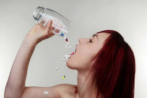 سوء استخدام العقاقير الطبية ومخاطره