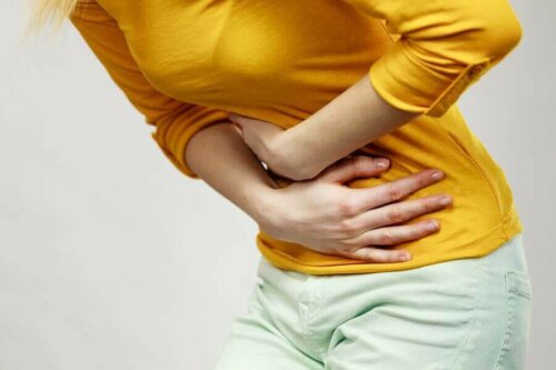 عسر الهضم – 5 علاجات طبيعية للتعامل مع الحالة بفعالية