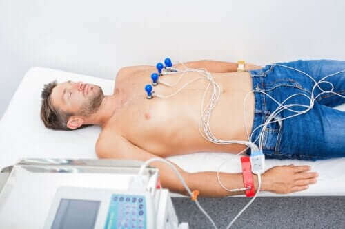 أسباب وأعراض وعلاجات بطء القلب