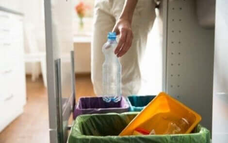 التخلص بوعي من القمامة