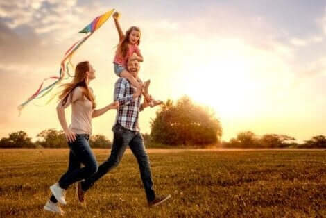 عائلة سعيدة