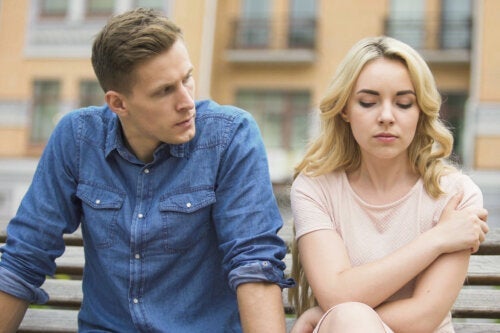6 طرق لإسعاد شريكك عندما يكون منزعجًا منك