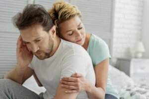 كيف يمكنني تجاوز ماضي شريكي؟