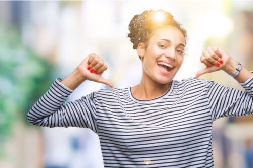 10 اختلافات بين احترام الذات والتمركز حول الذات