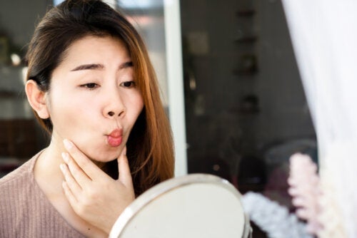 8 نصائح لفقدان الدهون وتحديد وجهك