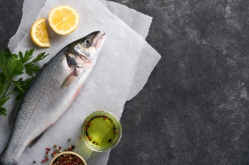 سمك القاروص: القيمة الغذائية والخصائص والفوائد