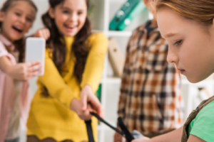 طريقة "كيفا" لوضع حد للتنمر والتحرش في المدرسة