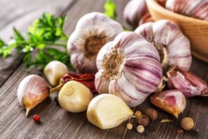 أساطير وحقائق حول استهلاك الثوم