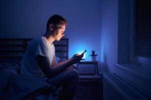 ما هي متلازمة الاهتزاز الوهمية وكيف يمكنك تجنبها؟