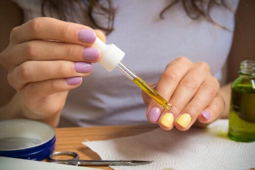 8 علاجات منزلية لتقوية الأظافر الضعيفة