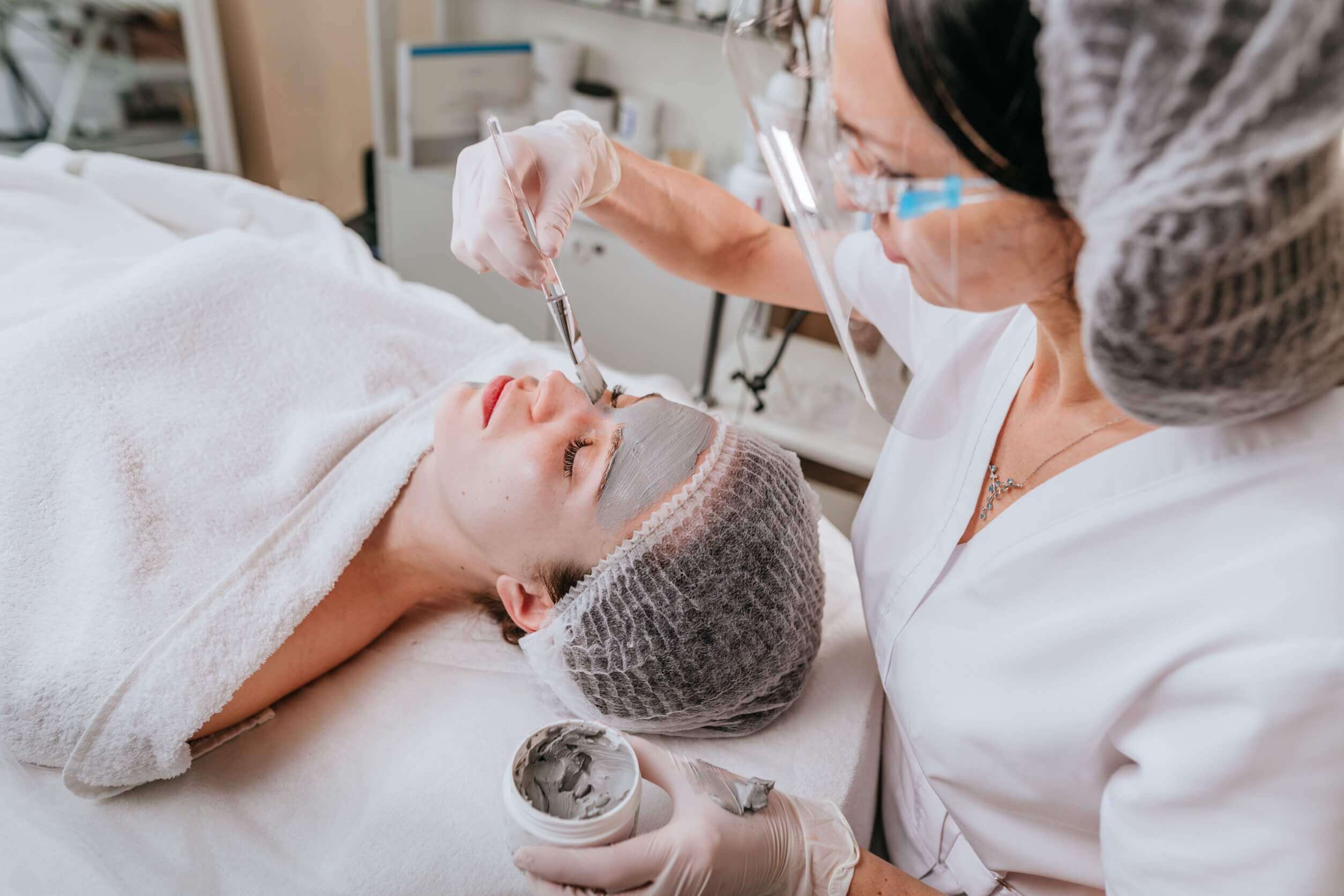 تقشير البشرة