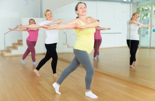 العلاج بالرقص: 5 فوائد وكيفية ممارسته في المنزل